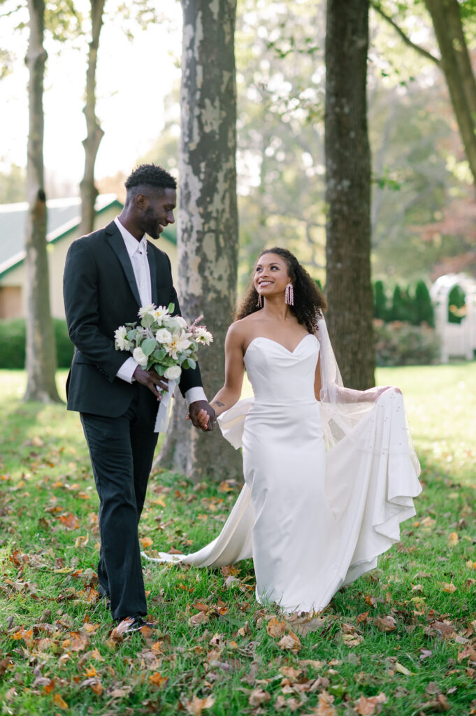 bride and groom at Saxony Farm, Lexington KY wedding venue